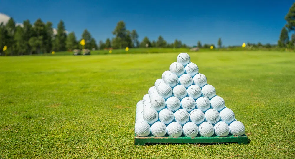 Благотворителен голф турнир събира средства за студенти