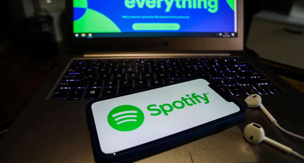 Spotify ще препоръчва подкасти и аудиокниги с помощта на AI