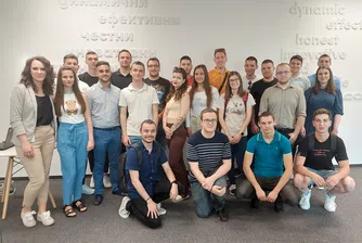 31 студенти от ТУ-София завършиха Vivacom Техническа академия 2022