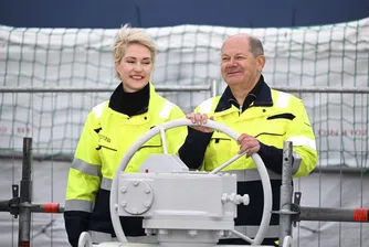 Шолц и Шфезех откриха втория плаващ LNG терминал в Германия