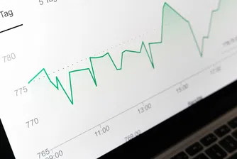 Световните капиталови пазари поеха глътка въздух след разпродажбите