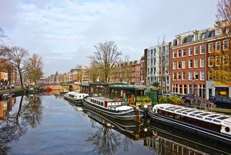 Магазинчетата за канабис в Амстердам са изправени пред трудни времена