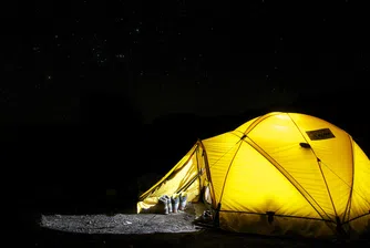 Къмпингът на бъдещето - надуваеми палатки, мобилни кухни и USB устройства