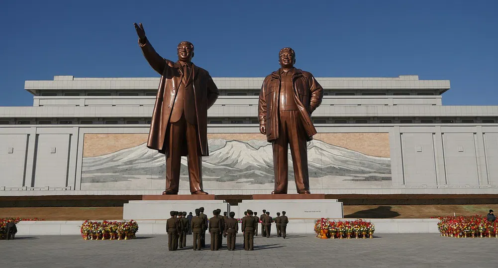 Северна Корея разполага с чуждестранна валута, въпреки санкциите