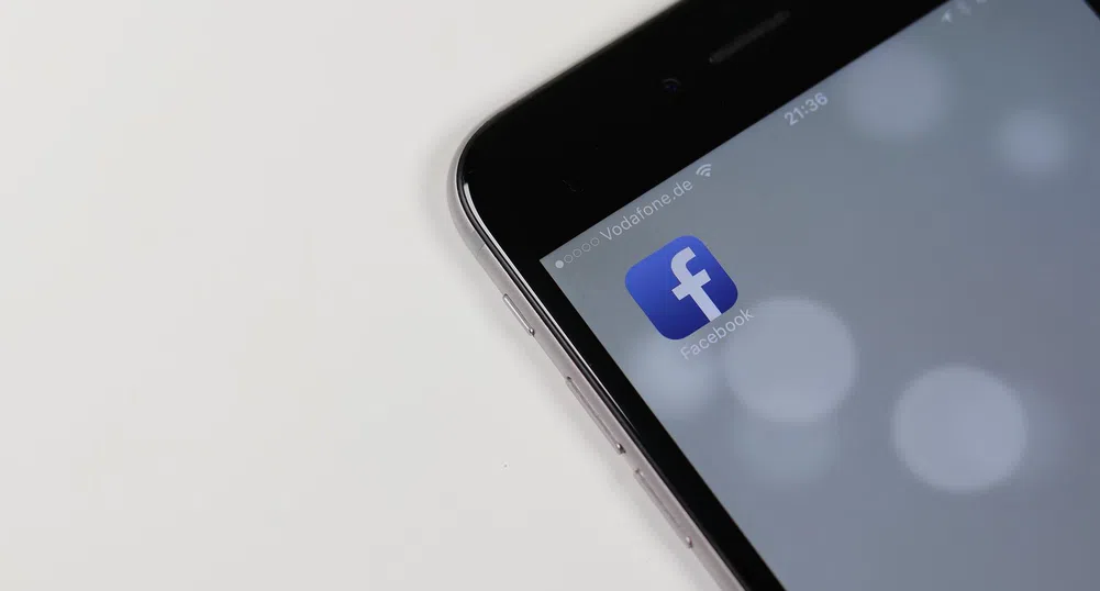 Facebook ограничава наемането на нови хора и се готви за трудни времена