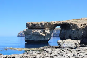 Една от най-големите забележителности на Малта рухна в морето