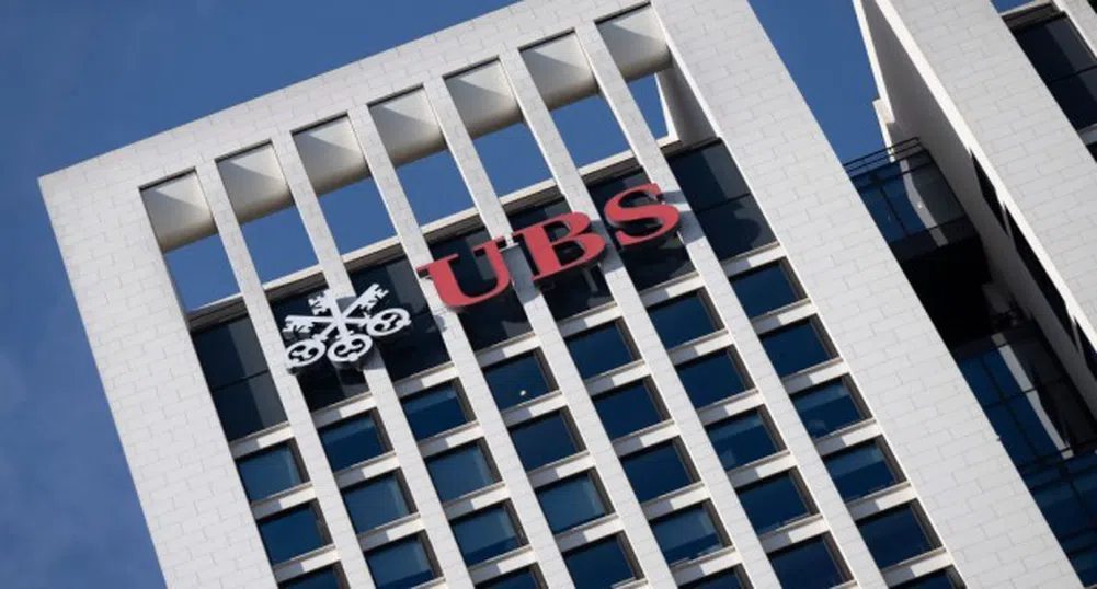 Печалбата на UBS спада с 52% през първото тримесечие