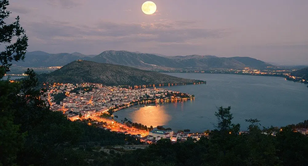 Гърция разширява териториалните си води до 12 морски мили