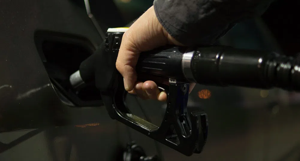 Саудитска Арабия вдигна двойно цената на бензина