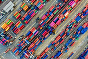 СТО предупреждава за спад в международната търговия