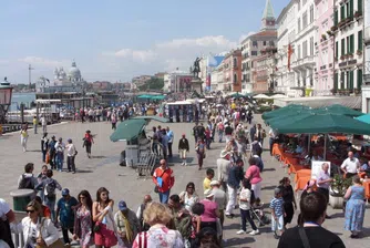 Венеция ще започне да отсява стиснатите туристи