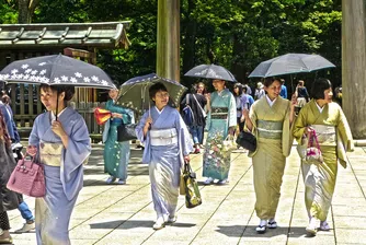 В Япония недоволни от 10-те почивни дни заради новия император