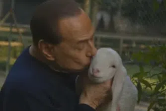 Как Берлускони разгневи месарите в Италия преди Великден?