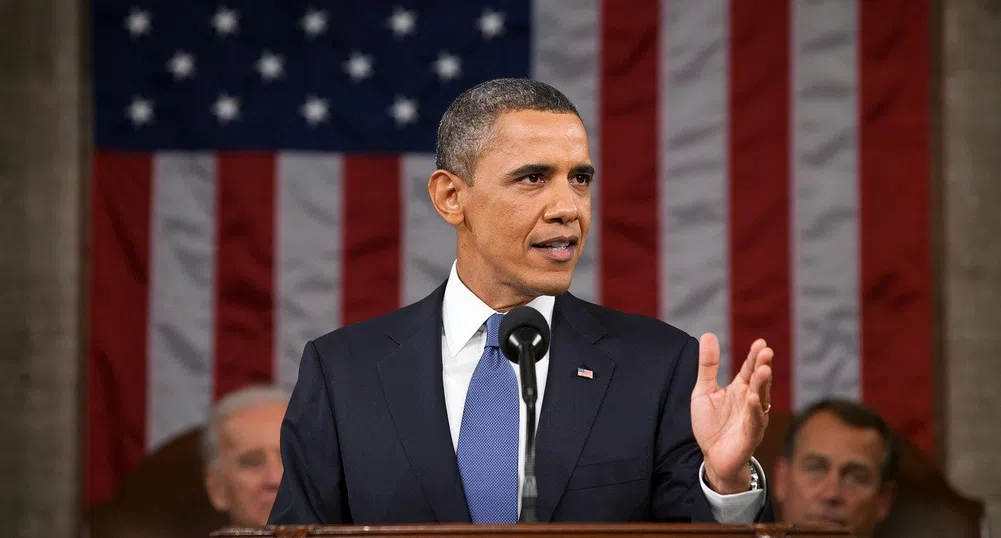 Рекордни продажби за първите 24 часа на мемоарите на Барак Обама