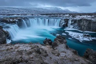 Исландия затяга контрола над туристите