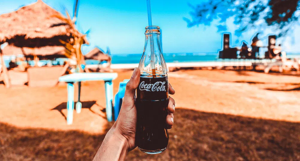 Coca-Cola спира с рекламата в социалните медии поне за 30 дни