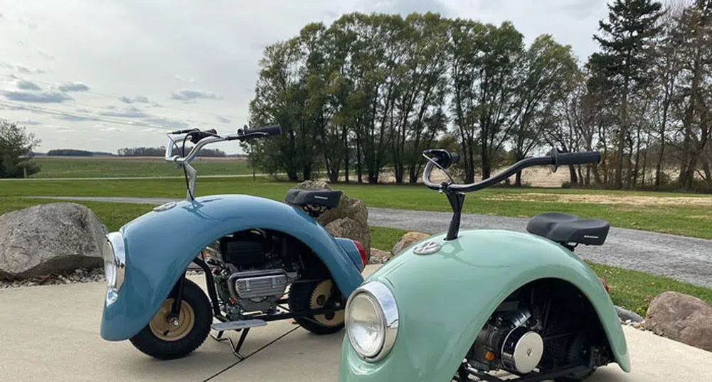 Мъж превърна калници от Volkswagen Beetle в невероятен мотоциклет