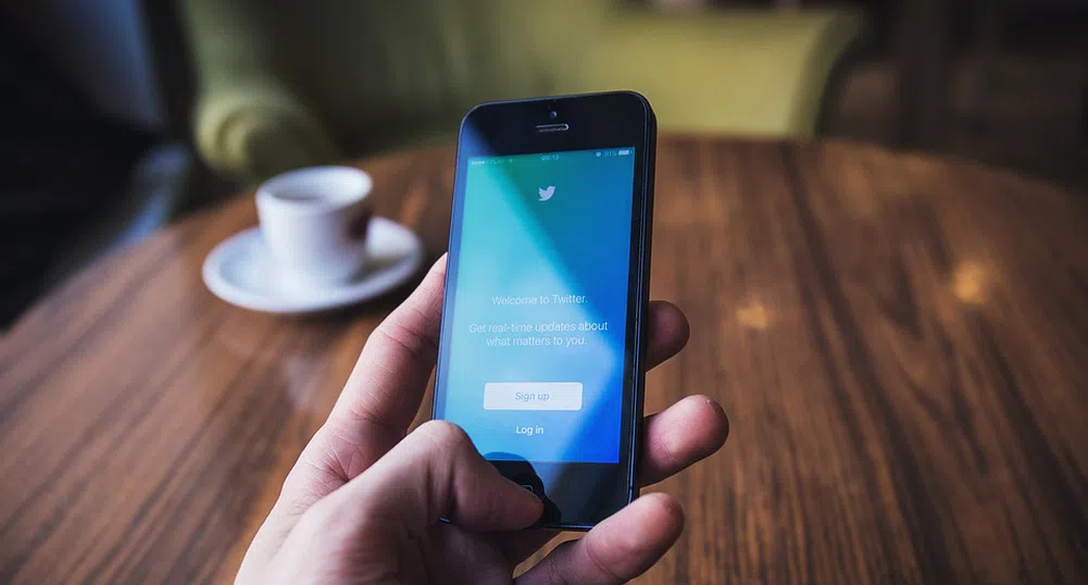 Twitter използва телефонни номера за таргетиране на реклама