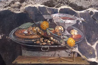 Фреска на храна, наподобяваща пица, е открита в древния римски град Помпей