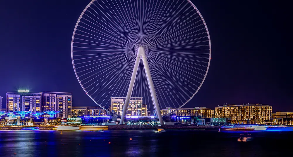 Окото на Дубай - лукс на 250 метра над земята (видео и снимки)