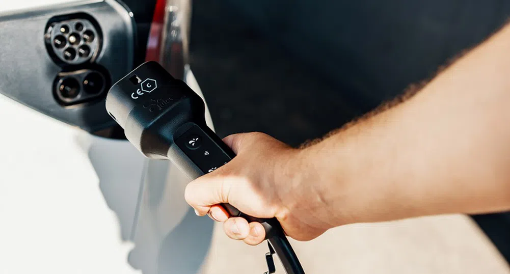 1000 км пробег - Toyota представи EV батерии от ново поколение