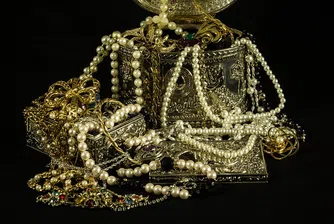 Дръзки крадци задигнаха бижута на катарското кралско семейство