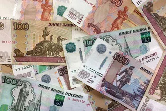 Сривът при руската рубла и турската лира продължава