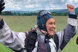 Почина най-възрастната жена парашутист в света