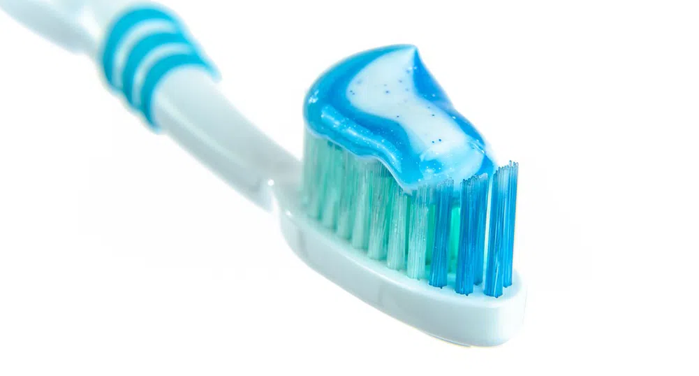 Милиардер: Купувайте си паста за зъби за две години напред
