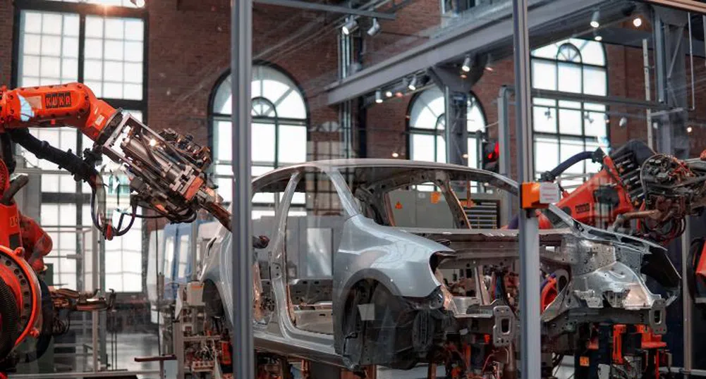Ще стане ли гигафабриката на Tesla най-големия завод за коли в Европа