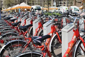 Как велосипедите се превърнаха в проблем за Шанхай