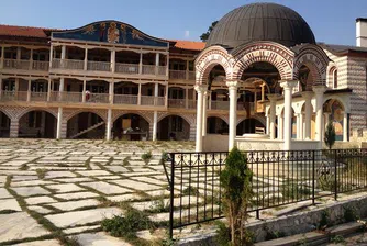 Продават Гигинския манастир на търг заради дългове