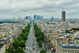 Проблем или атракция са електрическите скутери, завладяващи Париж