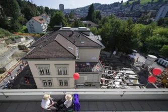 Как в Швейцария преместиха 3600-тонна сграда?