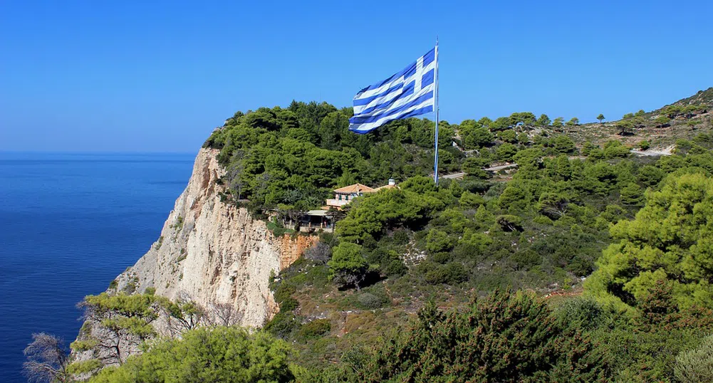 Гръцкият парламент прие новите мерки за икономии