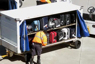 Таксите за багаж донесли 4.2 млрд. долара на авиокомпаниите в САЩ