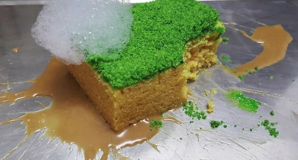 Готвач създава невероятни десерти, приличащи на съвсем друго