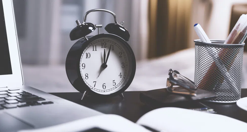 Старомодният будилник събужда с по-малко стрес