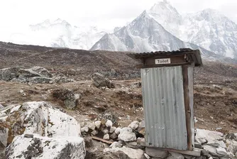 Еверест има сериозен санитарен проблем