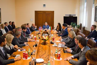 Министър Асен Василев се срещна с представители на американския бизнес