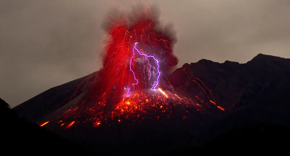 Най-високият вулкан на островите Галапагос изригна