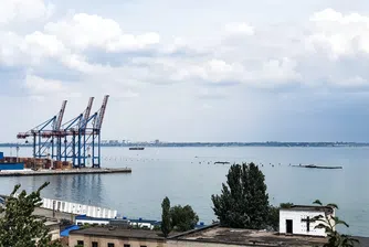 Още кораби със зърно тръгват от Украйна, Ердоган и Путин обсъждат сделката