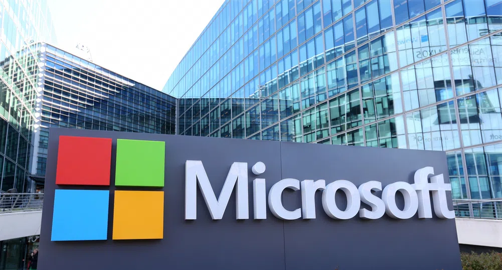 Microsoft мина границата от 500 млрд. долара за първи път от 17 г