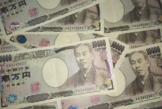 Япония извади финансова "базука" в борбата с COVID-19