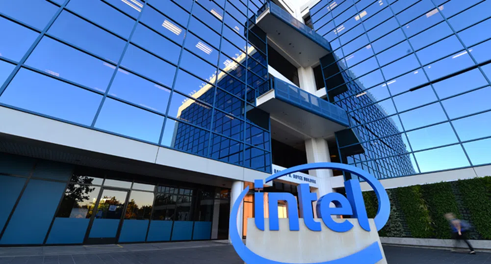 Пазарната капитализация на Intel удари историческо дъно