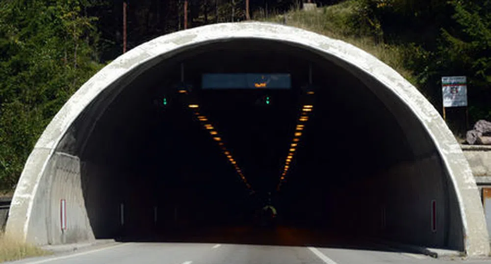 24-часов режим на работа в тунел Ечемишка