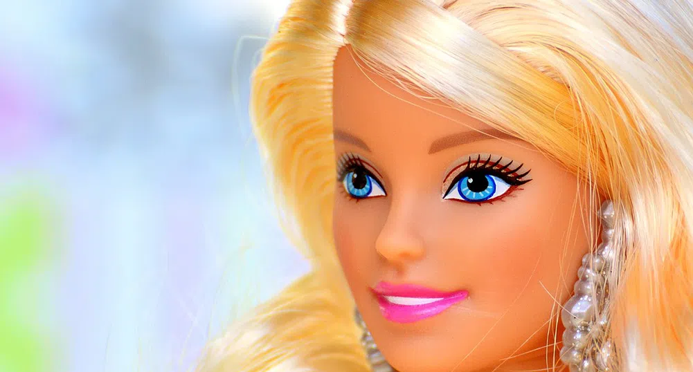 На 60 г. без нито една бръчка: историята на най-популярната кукла