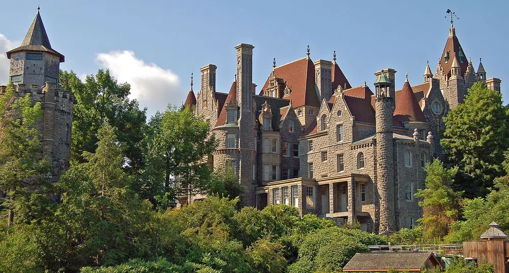 11-те най-красиви замъци в Америка