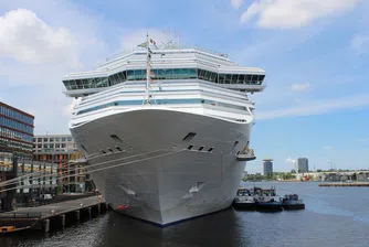 Амстердам се готви да забрани круизните кораби в опит да спре свръхтуризма