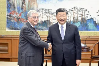 Скритите послания след знаковата среща на Си Дзинпин с Бил Гейтс в Пекин